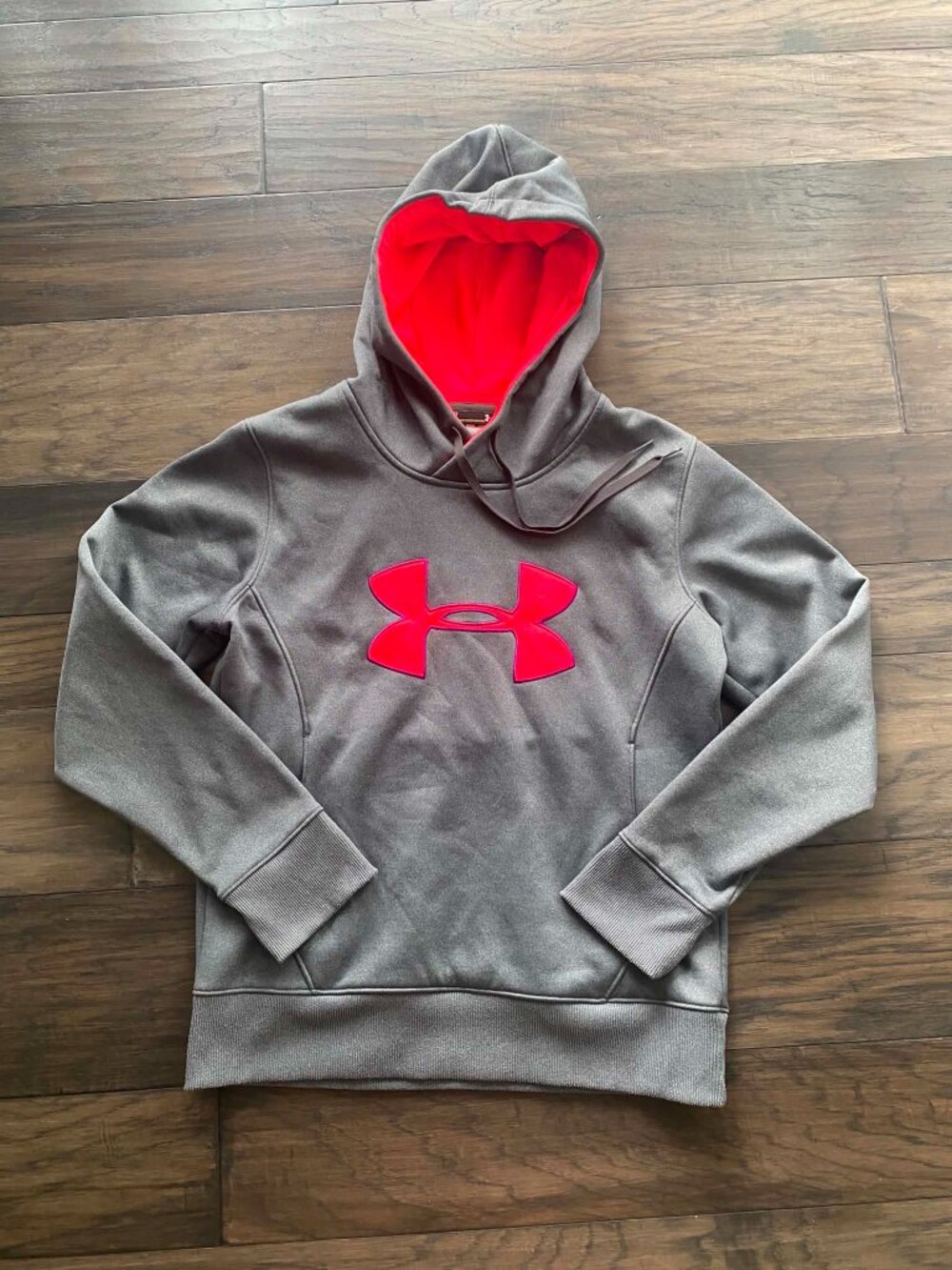 Women's Size Small Under Armour Hoodie